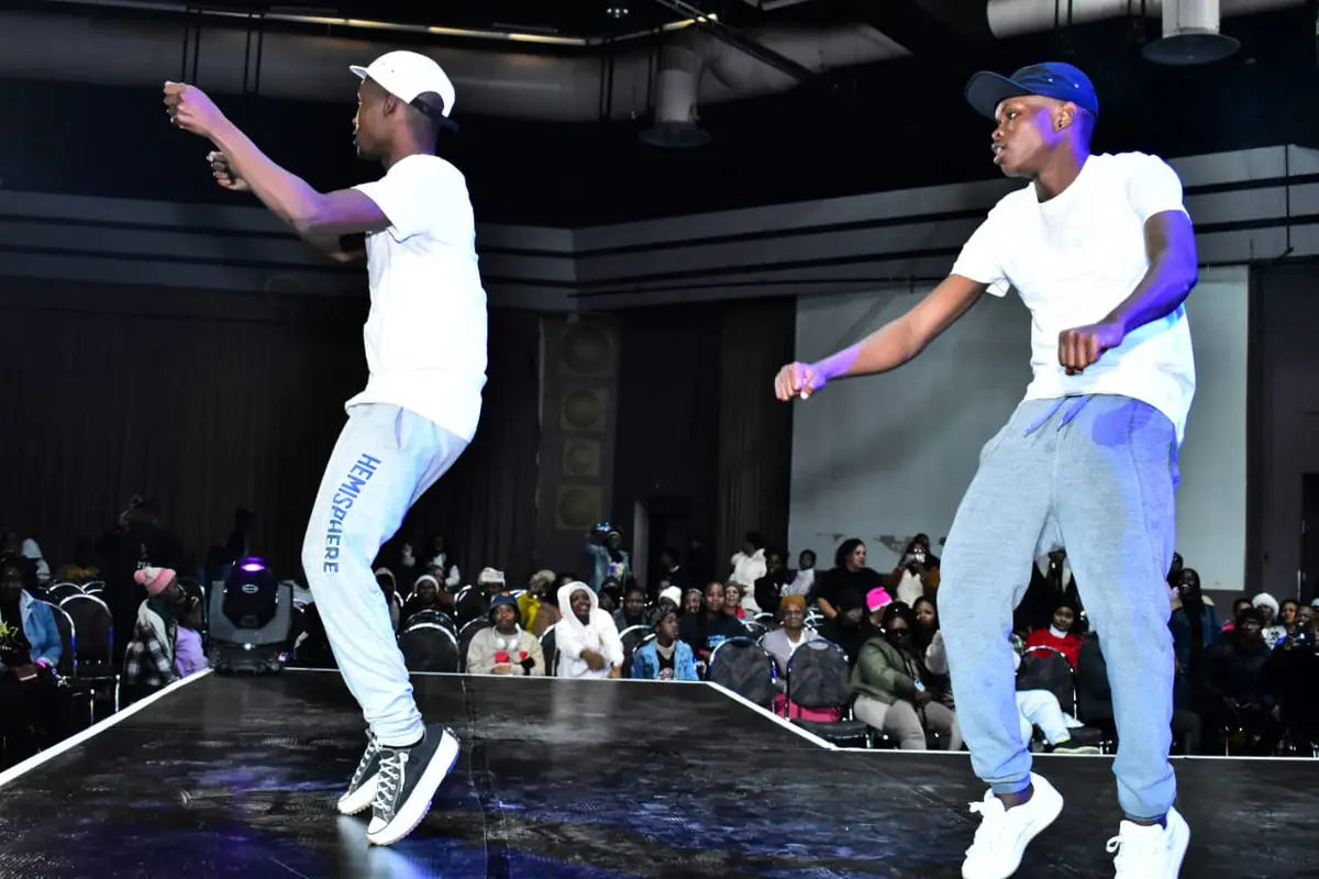 Happy Feet performing during the knockout rounds